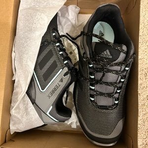 Adidas Terrex Eastrail Size 7 Brand New